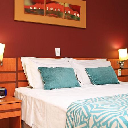 Vitoria Praia Hotel Ruang foto